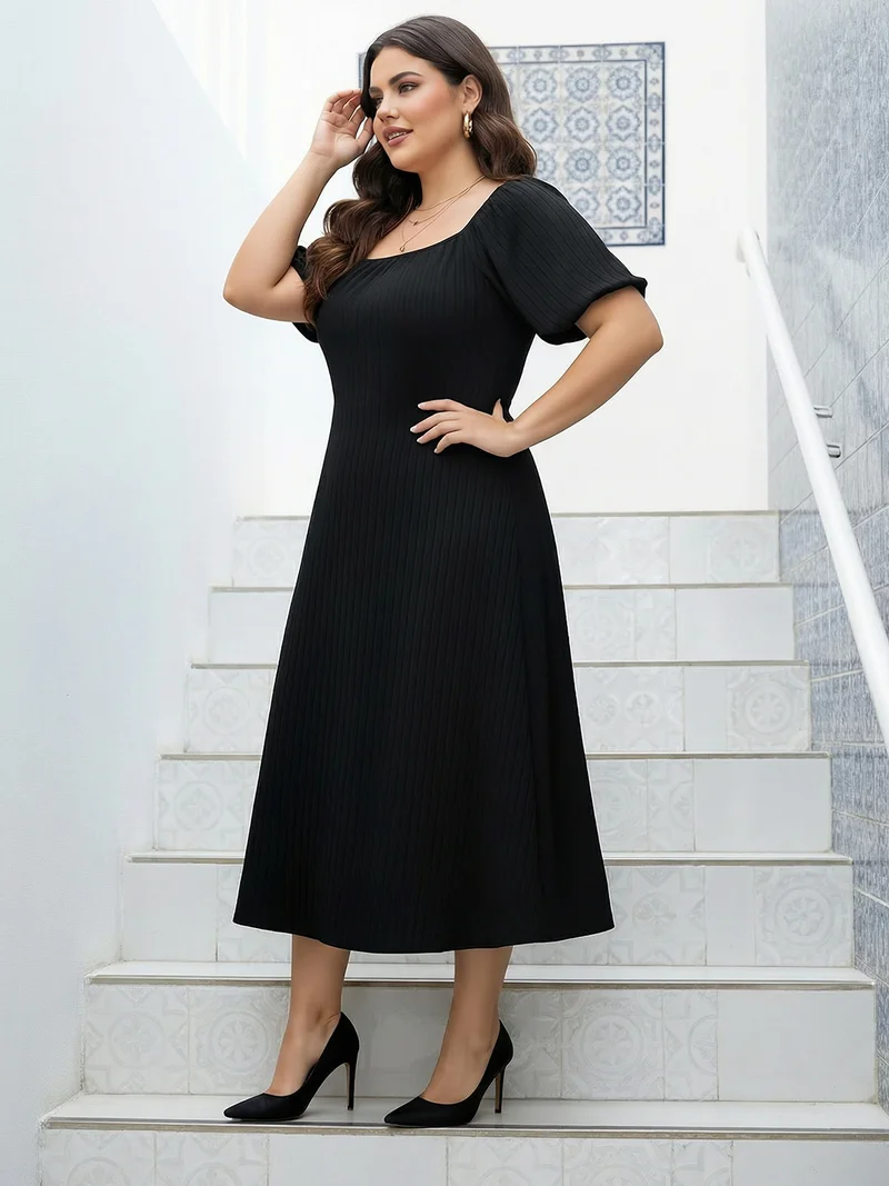 جلو باص فستان ميدي نسائي أسود بياقة مربعة وأكمام منفوشة وتصميم ذاتي وخصر مزموم مقاس كبير بقصة واسعة