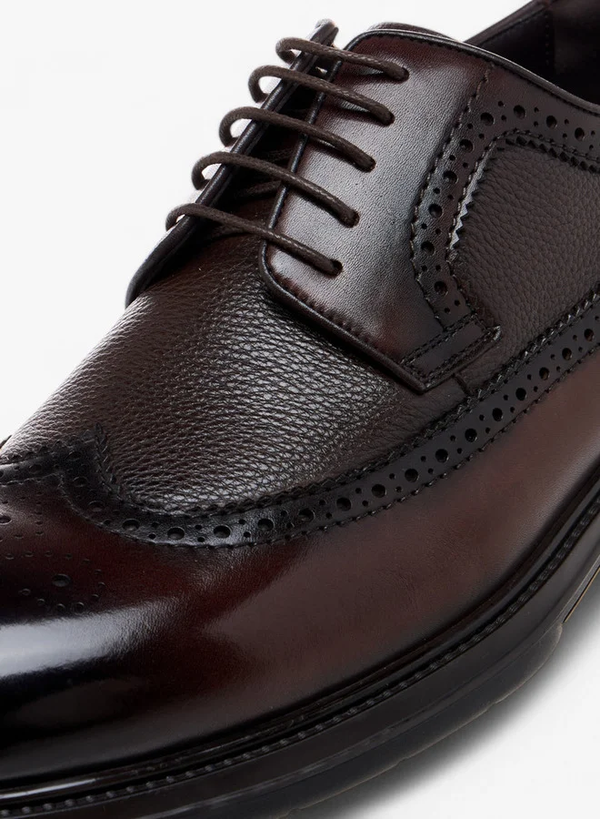Le Confort Textured Lace-Up Derby Shoes