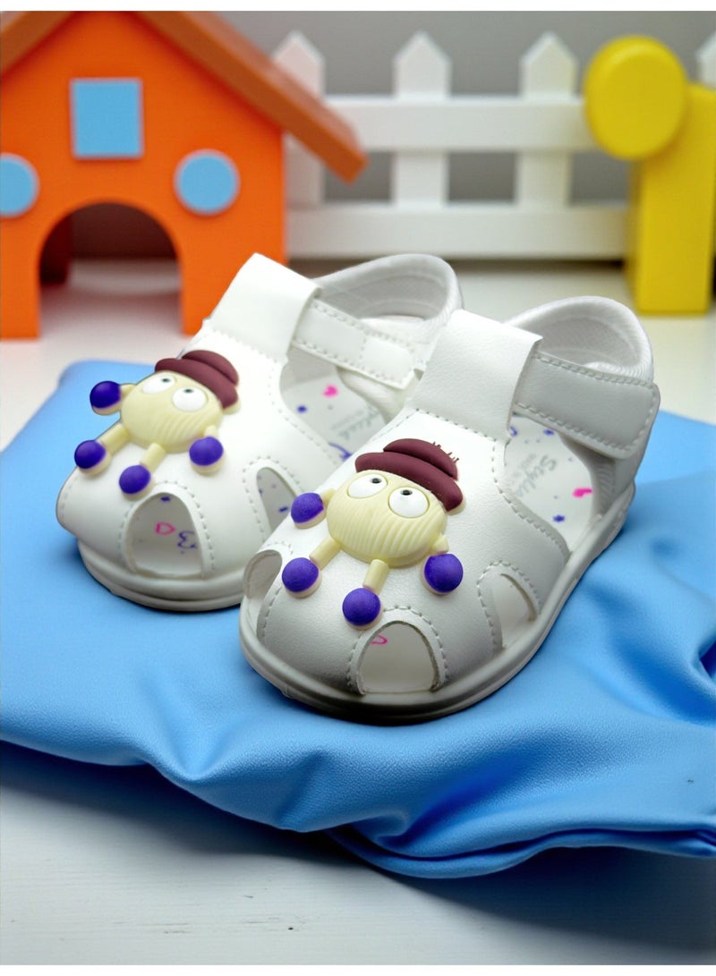 ستايلش صندل اطفال بصوت – شوز اطفال صوت – صندل اطفال بصفارة | نعل مع صفارة، شوز صندل يصدر صوت للبنات والأولاد، حذاء طفلة ونعال صندل مريح، حذاء صوت للأطفال بتصاميم عصرية وتناسب هدايا اطفال - Image 4