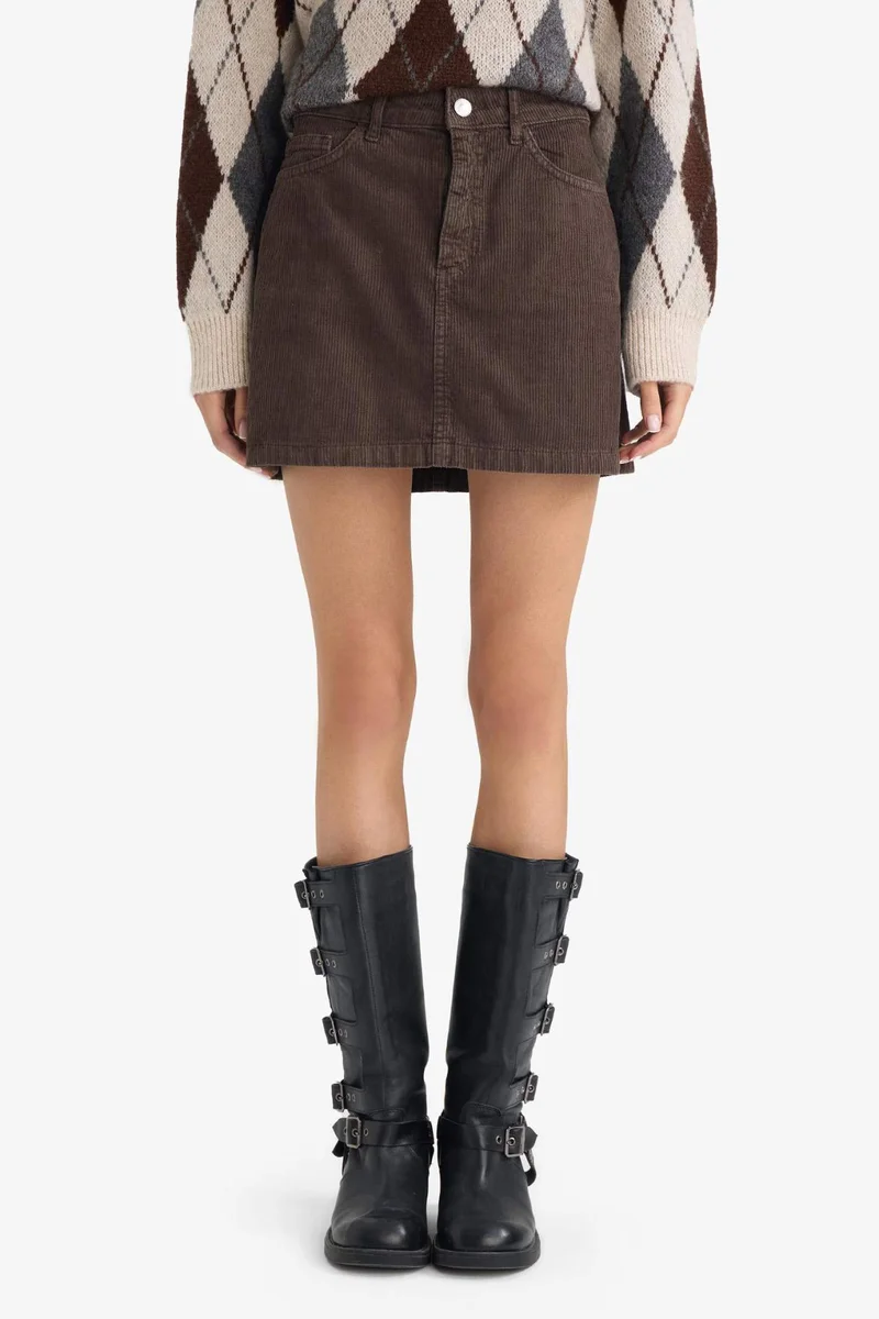 ديفاكتو A Cut Velvet Normal Waist Mini Skirt