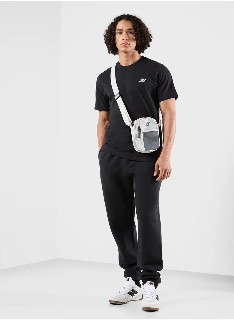 New Balance Essential Logo Arch T-Shirt