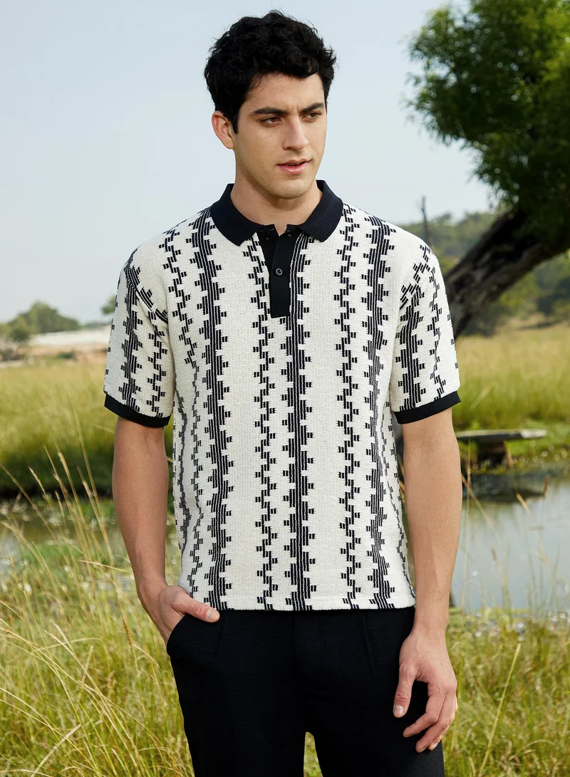 كامبوس سوترا Men's Onyx Black & Cream White Indie-Block Polo T-Shirt For Casual Wear | Polo Neck | Short Cuffed Sleeves | Half-Button Closure | T-Shirt Crafted With Comfort Fit For Everyday Wear