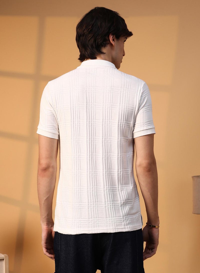 Campus Sutra Men's Chalk White Intertwine-Textured Polo T-Shirt - Image 3