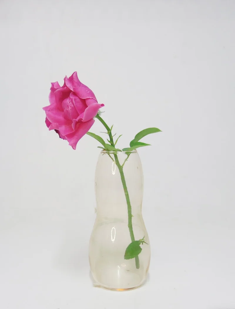 ميسي Handmade Blown Knotted Amber Glass Vase (17 Cm)