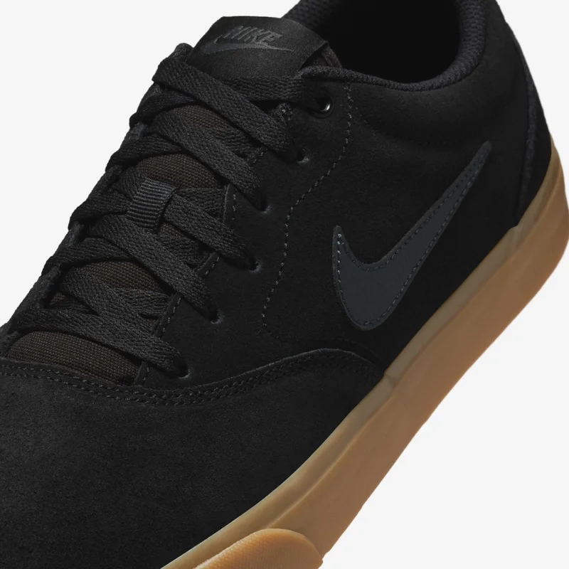 نايكي Men's SB Charge Suede Shoes