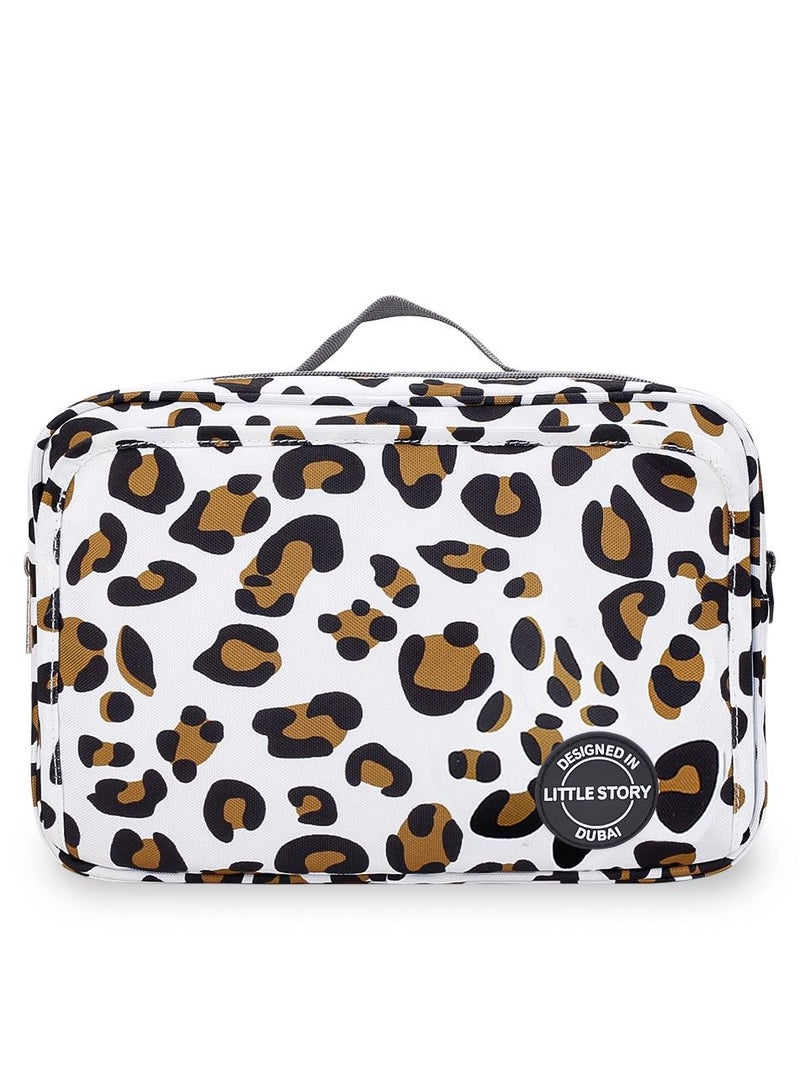 Little Story Baby Diaper Changing Clutch Kit With Detachable Shoulder Strap - Leo - Image 2