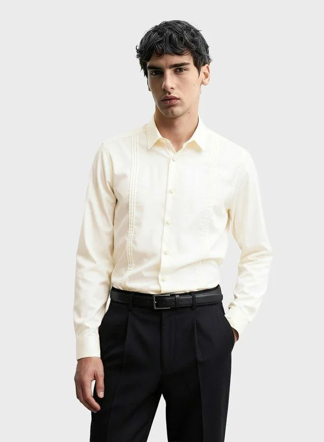 The Indian Garage Co Men Slim Fit Solid Round Neck Full Sleeves Shirt