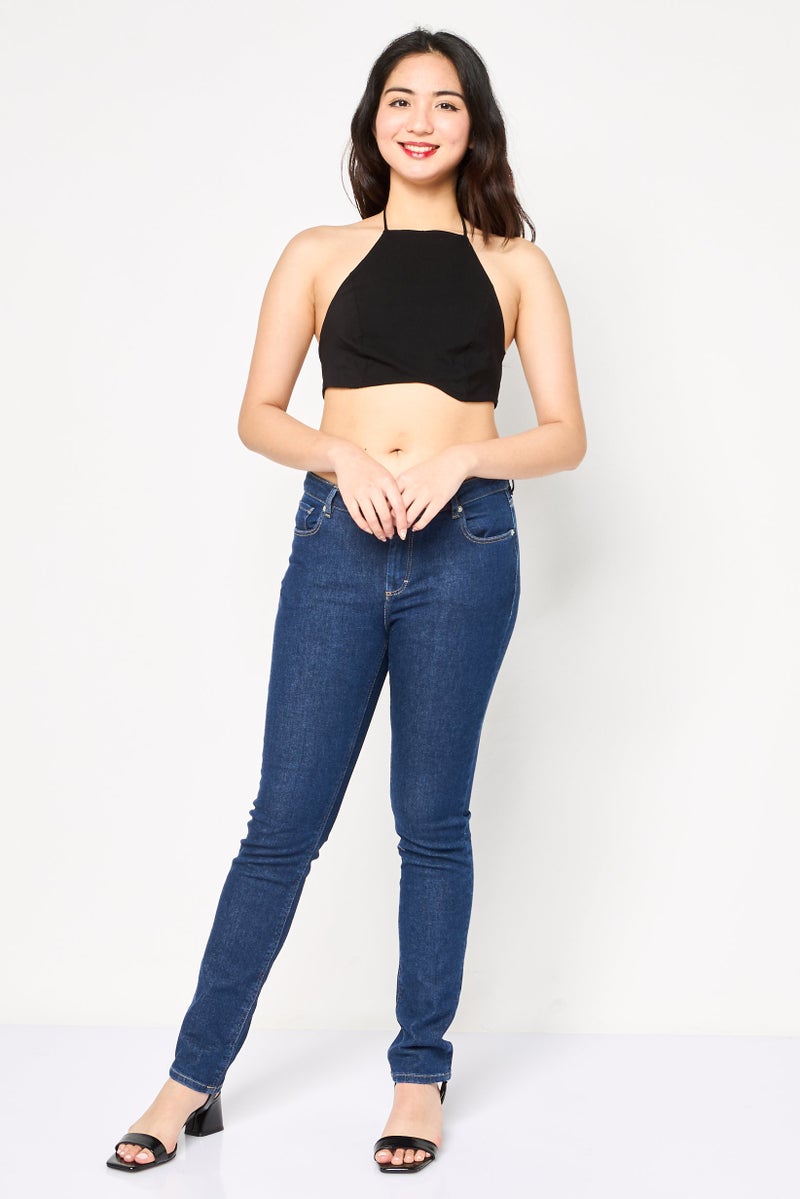 Bershka بلوزة نسائية بلا أكمام بقصة مربعة، سوداء - Image 4