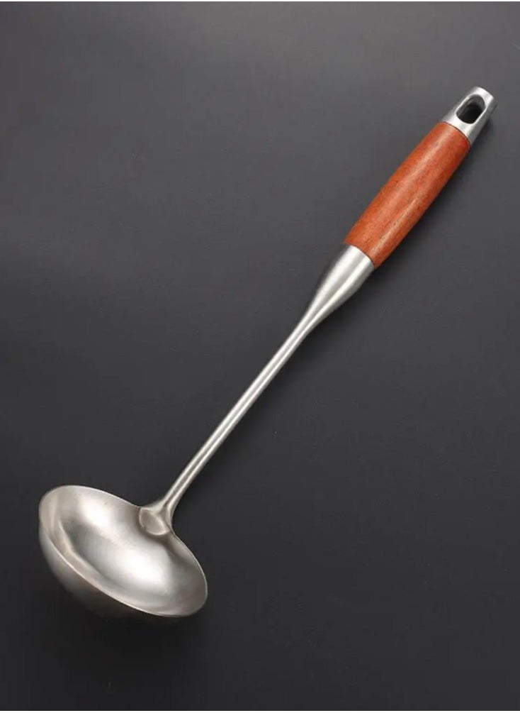 Generic - Elegant kitchen spoon set with wooden handle 5pc - Image 1