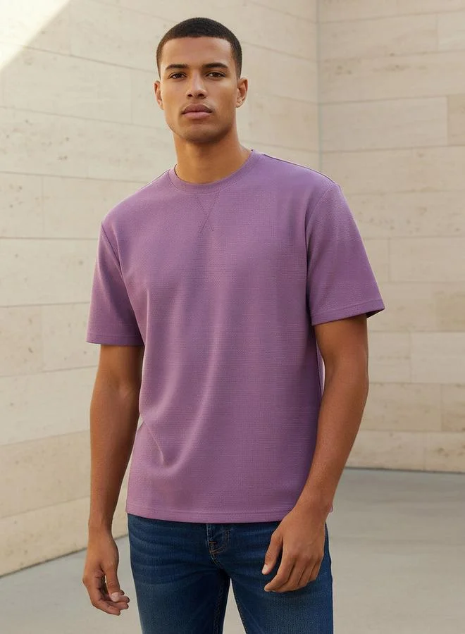 سبلاش فيڤ Men Relaxed Fit Crew Neck Short Sleeves Textured T-shirt