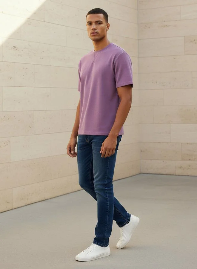 سبلاش فيڤ Men Relaxed Fit Crew Neck Short Sleeves Textured T-shirt