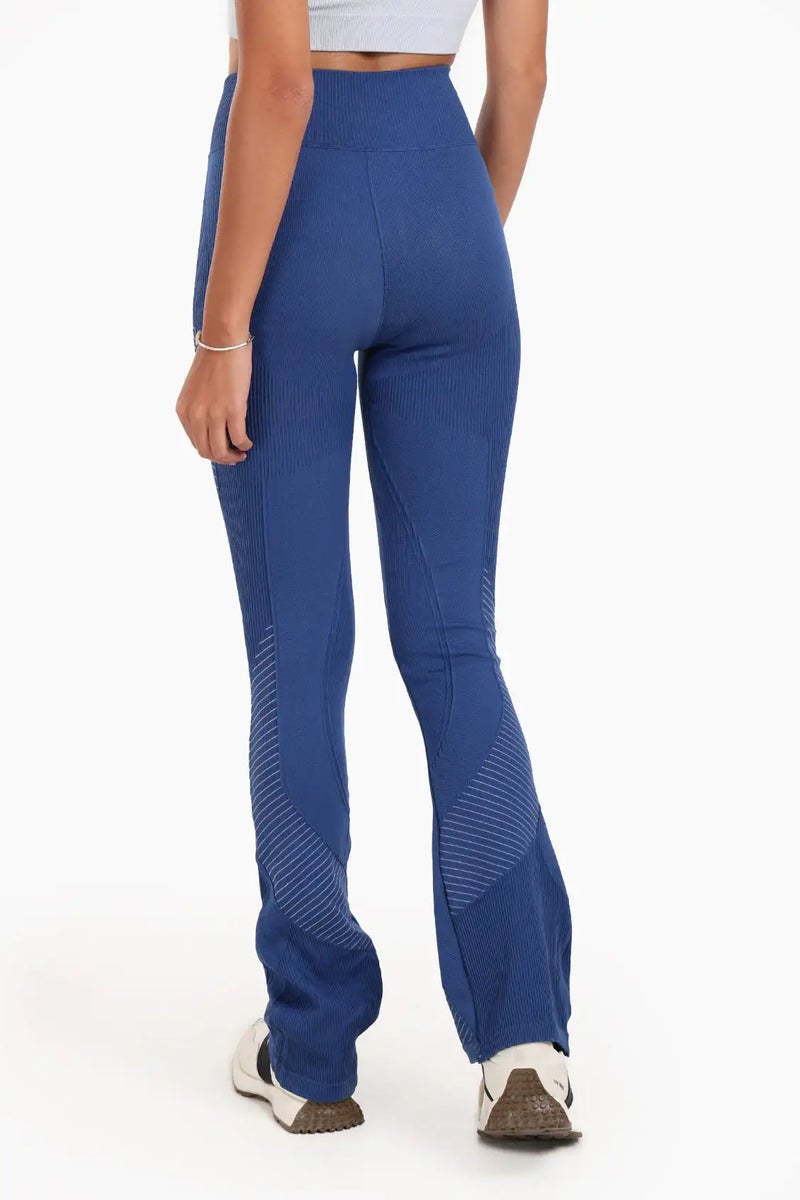 Carina Textured High-Waist Sports Pants - Image 3