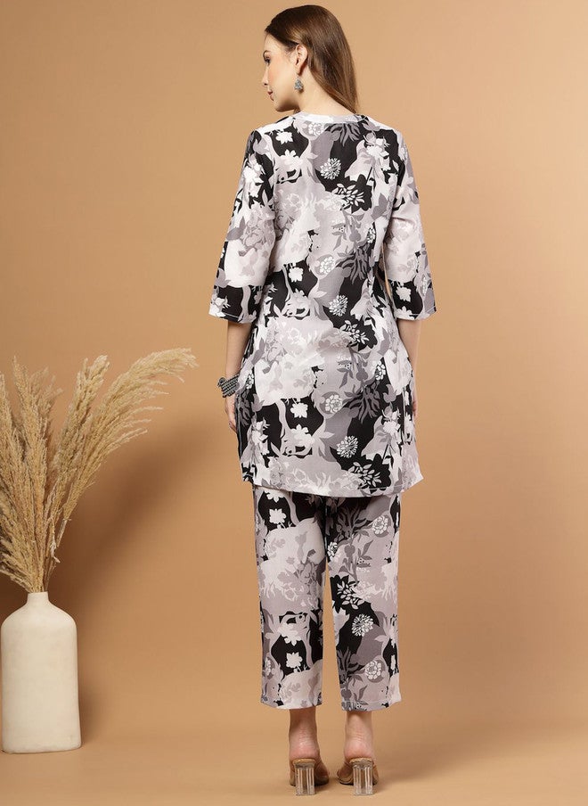 RAASSIO Floral Printed Kurti with Trousers for Women - Image 5
