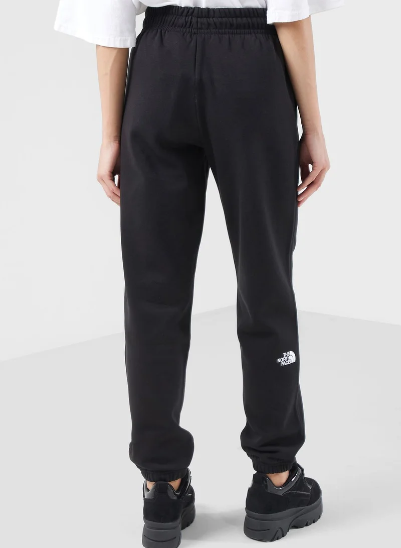 THE NORTH FACE Essential Sweatpants