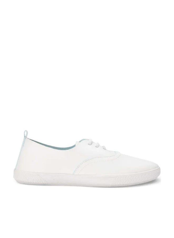 Bata Minimal Lace‑Up Casual Sneakers