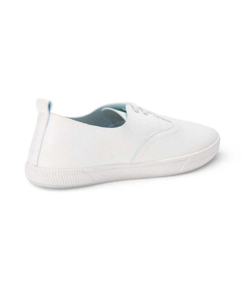 Bata Minimal Lace‑Up Casual Sneakers - Image 3
