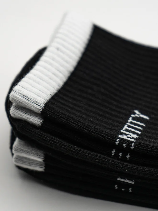 Unidentity Black Organic Cotton Calf Socks