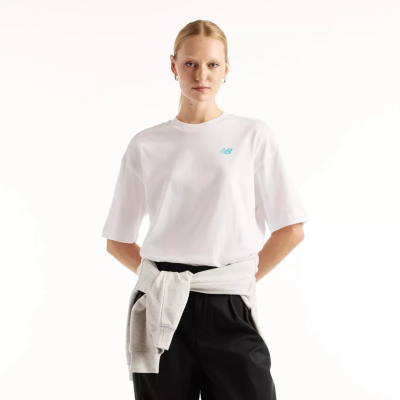 نيو بالانس Women's Collage Oversized T-Shirt
