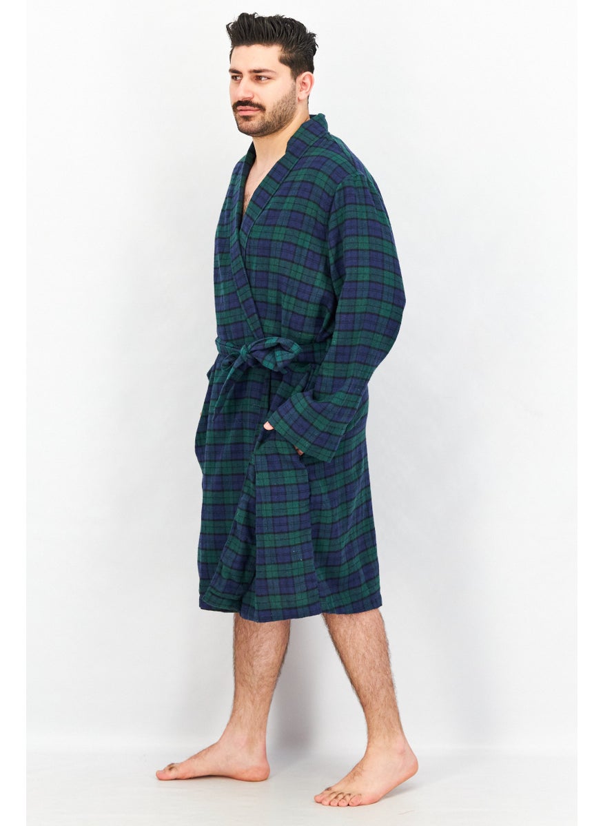 Men Plaid Plush Flannel Robe, Navy - pzsku/ZA5BF0A2E0586A97C873BZ/45/_/1732870355/a6940258-e655-48e1-9a4c-6c57d2f7f804