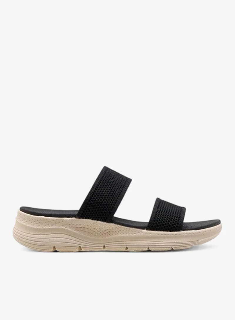 لو كونفورت صنادل مريحة سهلة الارتداء بنعل سميك وكعب منصة