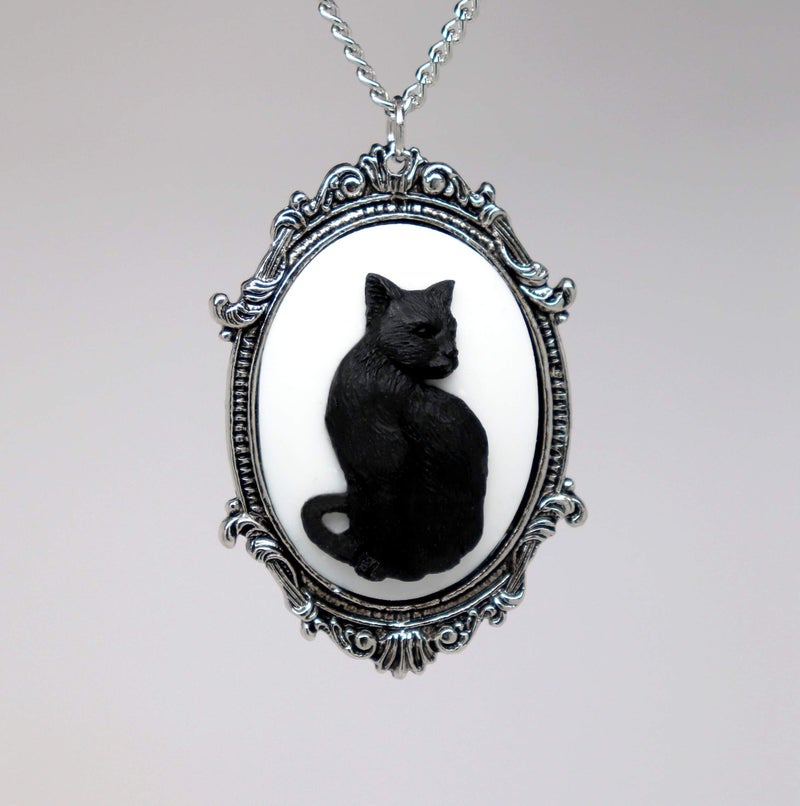 Real Metal Black Cat Cameo in Antique Silver Finish Pewter Frame Pendant Necklace - Image 5