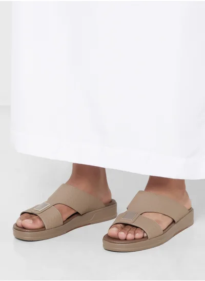 روبرت وود Arabic Sandals