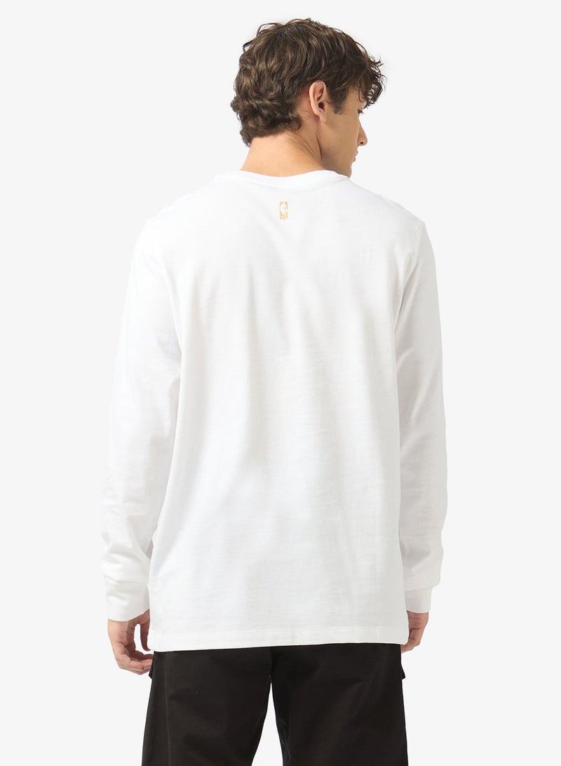 Nike Nba Chicago Bulls Courtside Logo Long Sleeve T-Shirt - Image 2
