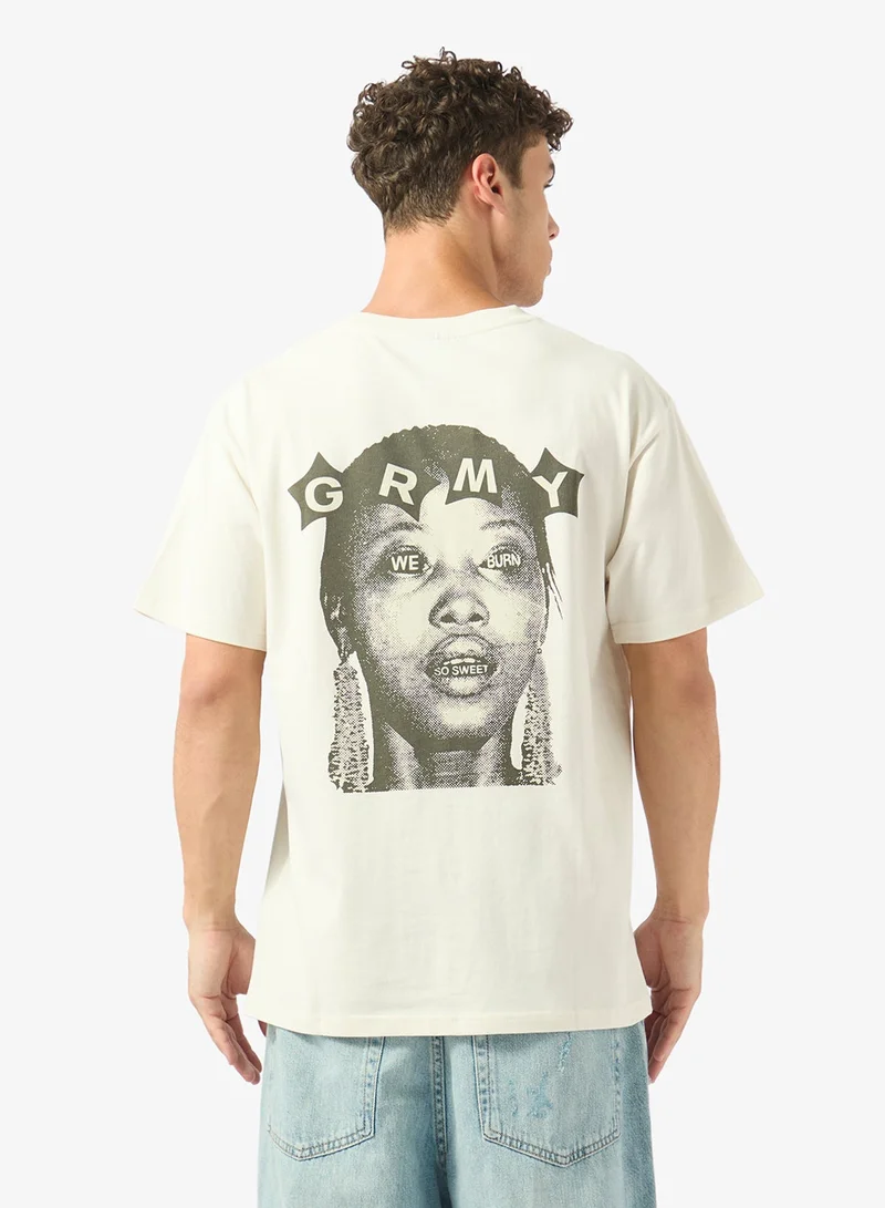 جرايمي تي شيرت كلاسيك فيت وي بيرن سويت