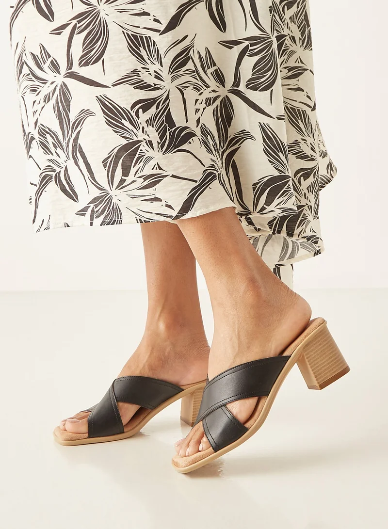 Le Confort Womens Cross Strap Slip On Sandals with Block Heels