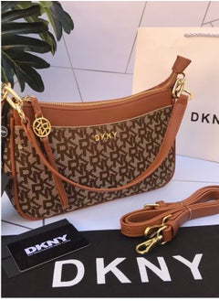 دي كي إن واي جينز حقائب DKNY الجديدة مع إكسسوارات العلامة التجارية 