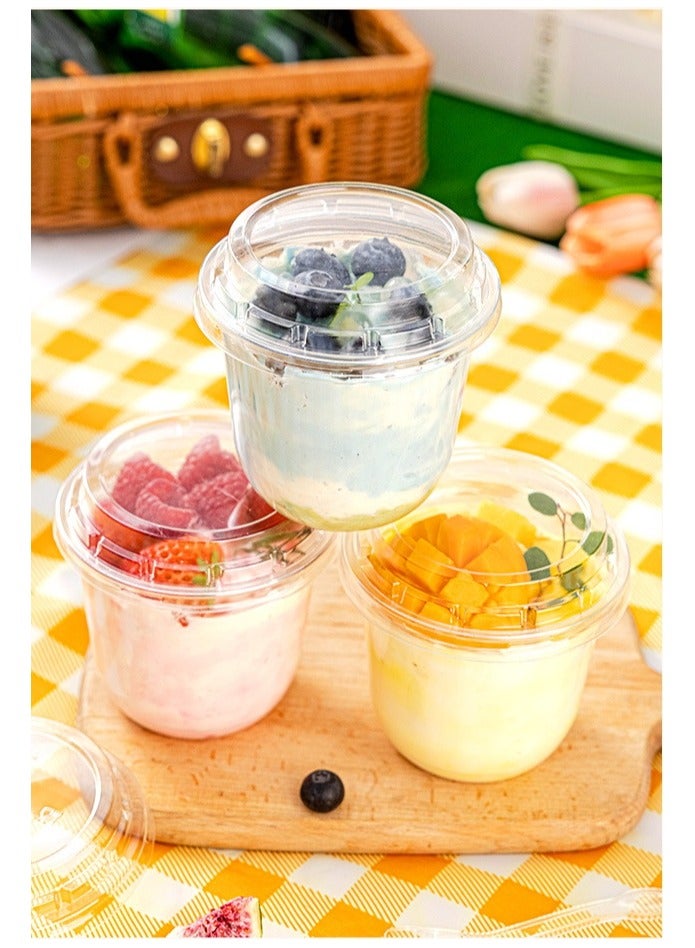 عبوة من 50 كوب حلوى بلاستيكي سعة 8 أونصات مع أغطية، أكواب بلاستيكية للاستخدام مرة واحدة، أكواب بارفيه زبادي شفافة للآيس كريم والكعك والفواكه والبارفيه والبودنج وجيلي شوت - Image 5