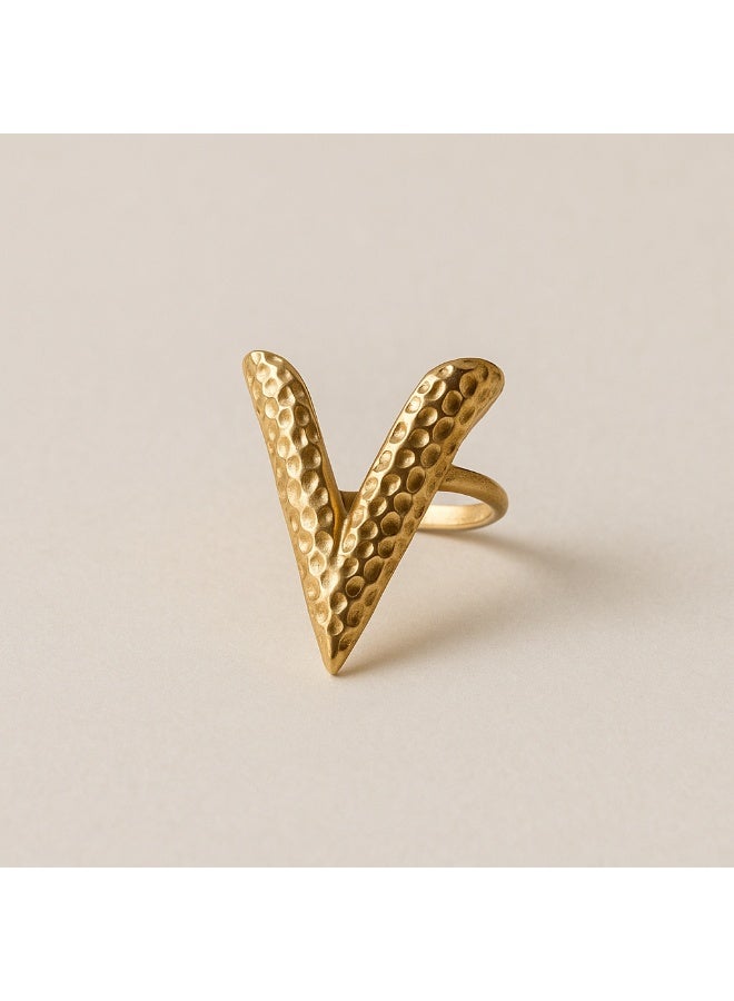 A feminine ring with a connected heart design that gives the hand an attractive, modern touch. Code 01010 - Image 1