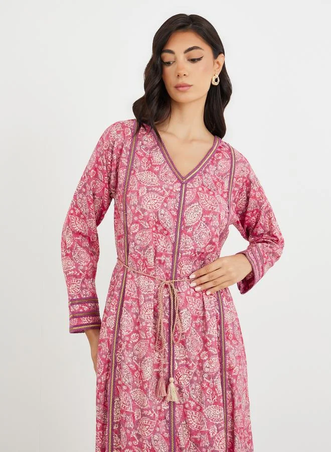Styli Styli All Over Print V Neck Jalabiya with Lace Trim