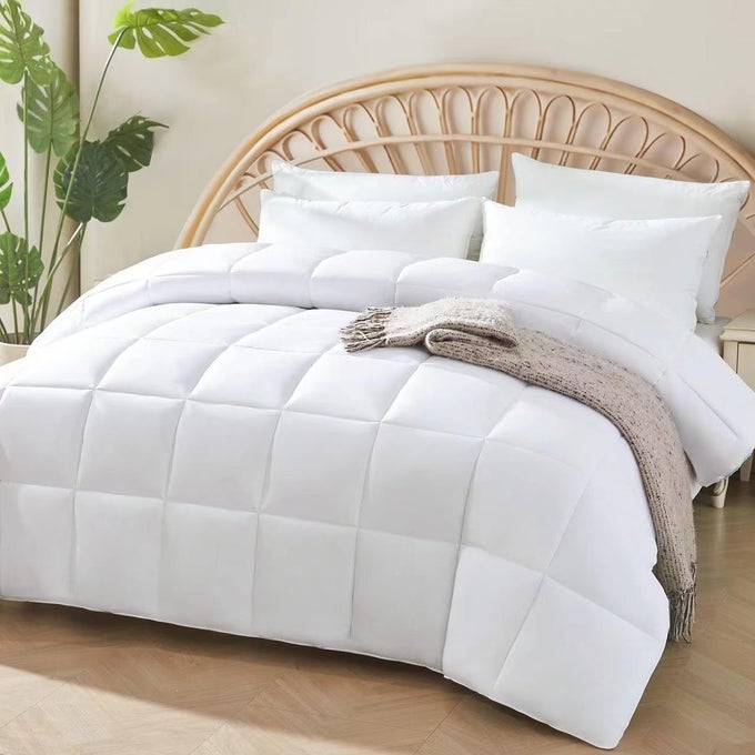 100 VISCOSE MADE FROM BAMBOO COMFORTER FOR HOT SLEEPERS BREATHABLE COOLING SILKY SOFT DUVET INSERT KING SIZEWITH 8 CORNER TABS ALL SEASON COMFORTER 102X90 INCHES WHITE