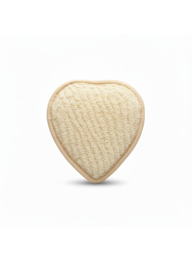 CARENBODY A natural bath loofah for a sophisticated massage in the shape of a heart.