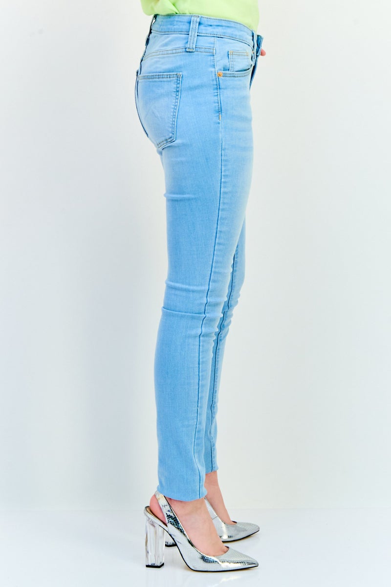 Universal Thread Women Skinny Fit Washed Stretchable Long Jeans, Light Blue - Image 2