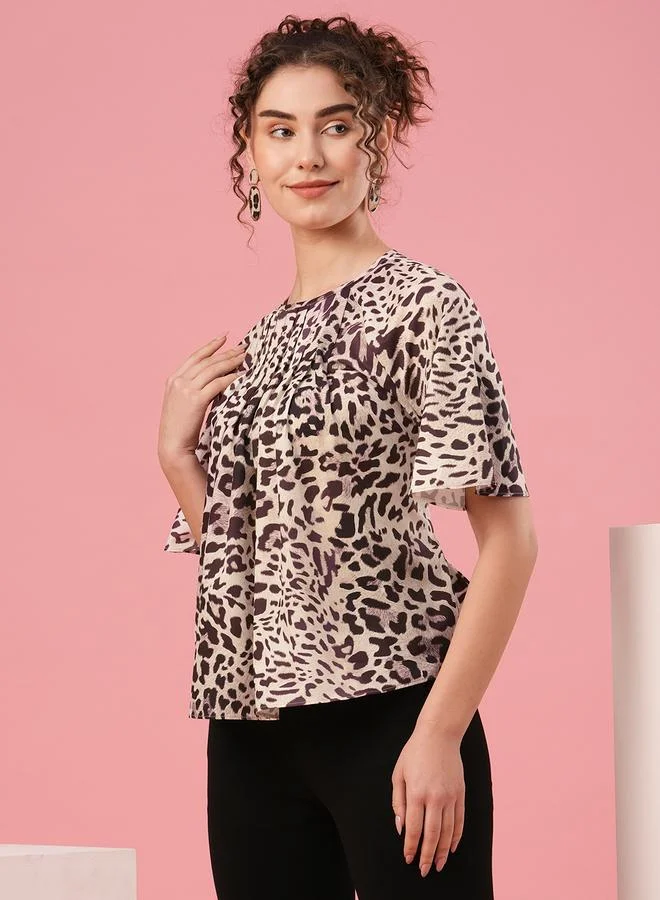 globus Animal Print Round Neck Pleated Detail Top