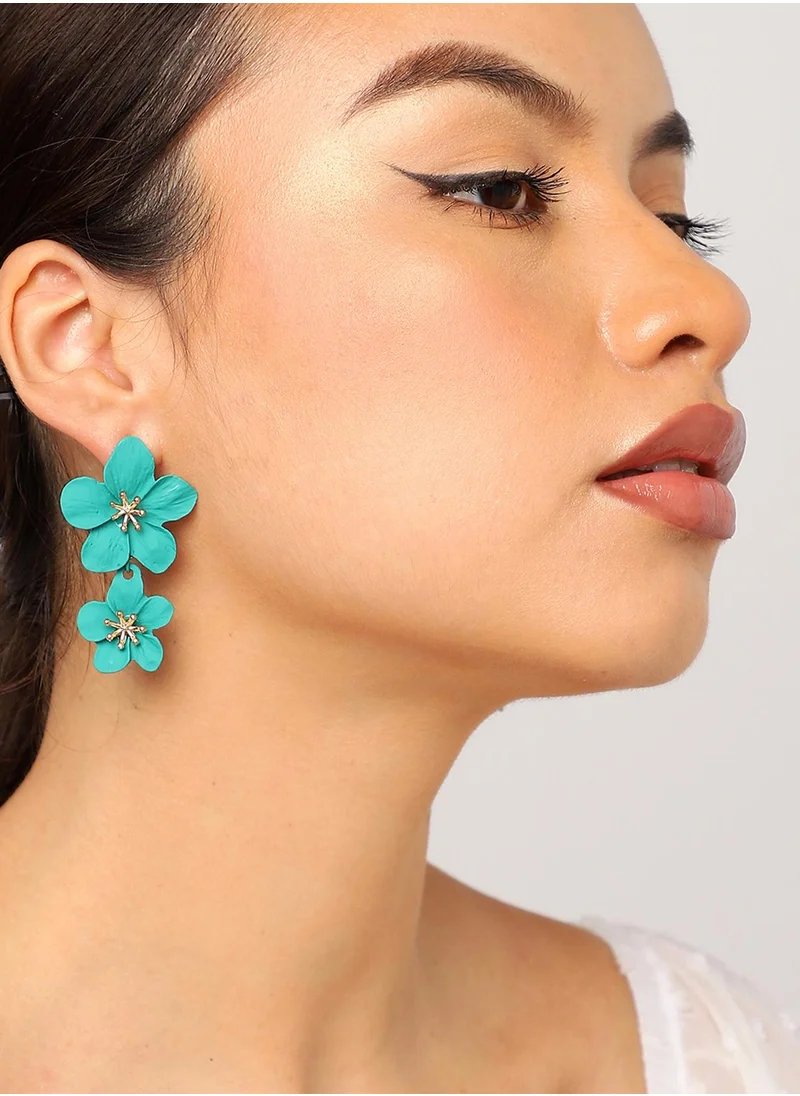 SOHI Flower Detailing Drop Earrings