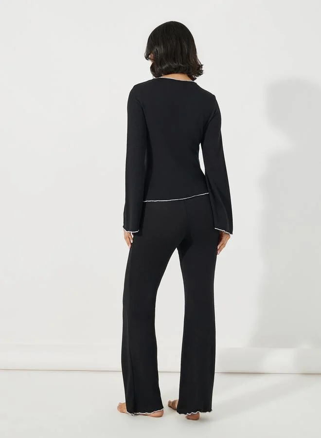 Styli Contrast Lettuce Hem V Neck Top & Flared Pants Pyjama Set