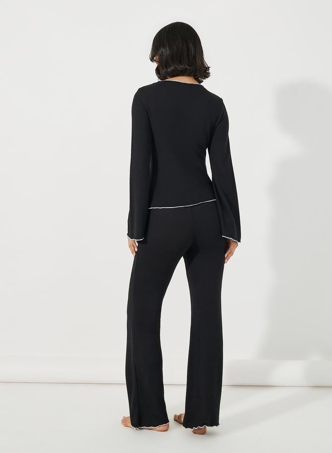 Styli Contrast Lettuce Hem V Neck Top & Flared Pants Pyjama Set - Image 5