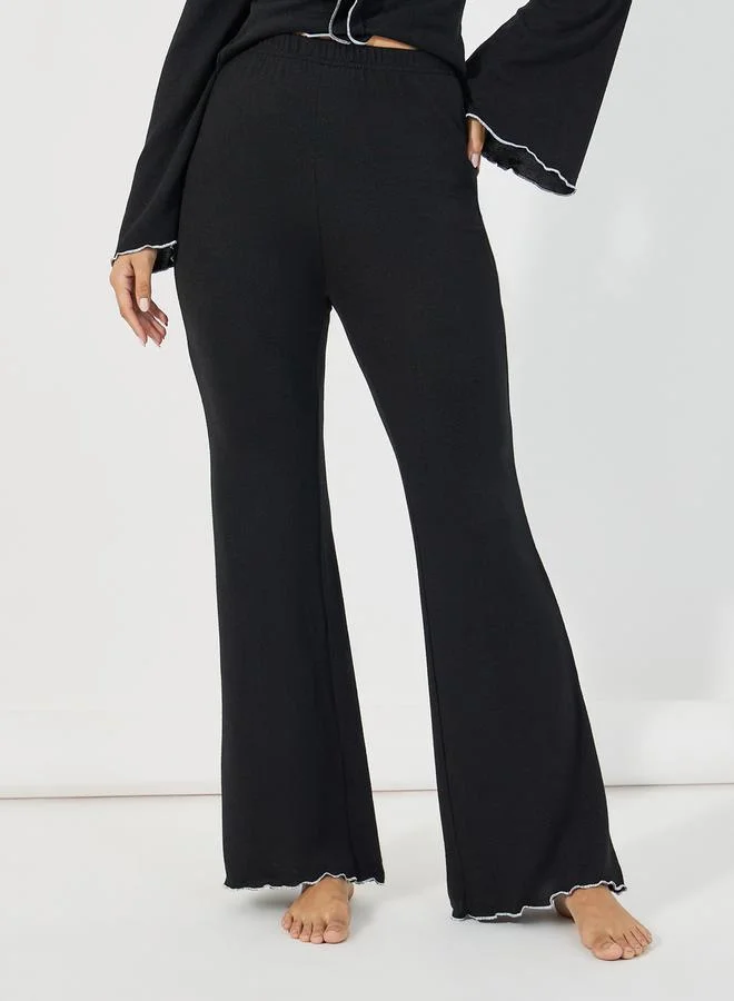 Styli Contrast Lettuce Hem V Neck Top & Flared Pants Pyjama Set