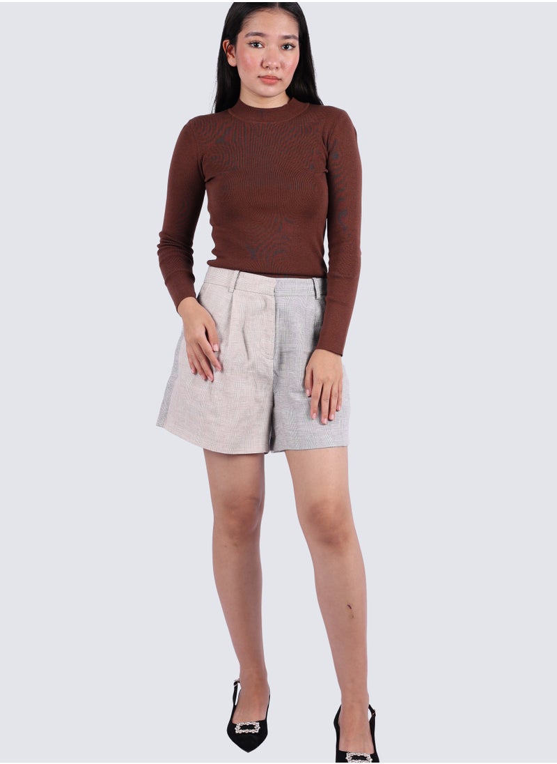VERO MODA - Women's checked Slant Pockets Short in Oxford Tan - Image 1