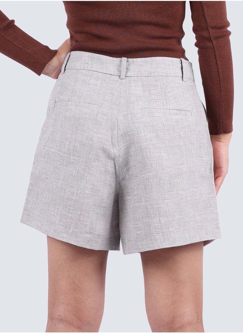 VERO MODA - Women's checked Slant Pockets Short in Oxford Tan - Image 1