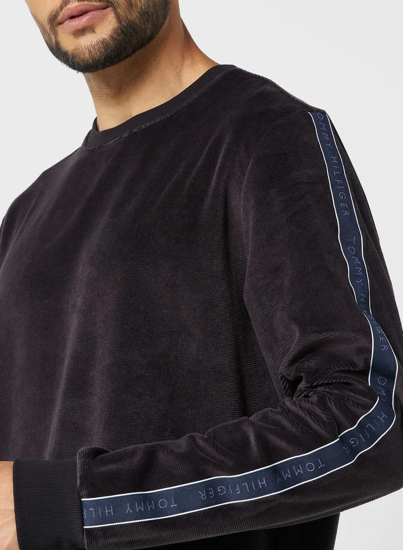 TOMMY HILFIGER Logo Crew Neck Sweatshirt