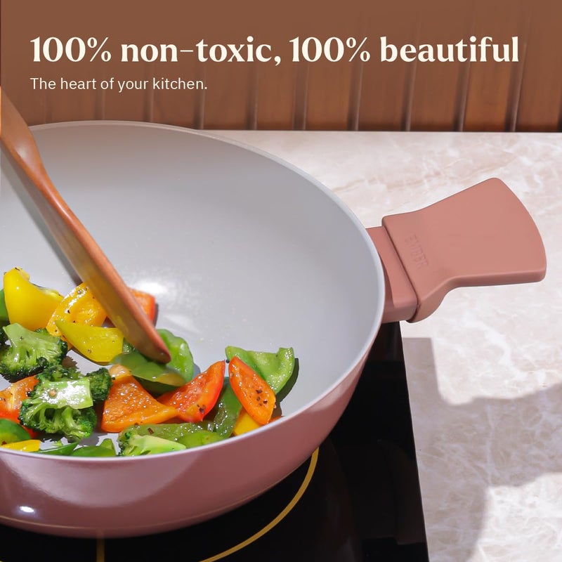 Ember Cookware إمبر للأواني الطهي كاداي سيراميك آركيلا غير لاصق 24 سم | غطاء زجاجي | مقابض متطابقة | 1x ملعقة مسطحة | آمن للاستخدام على الحث | غير سامة | مقلاة عميقة | خالية من PFAS و PTFE | سلسلة فلورنسا | أخضر - Image 4