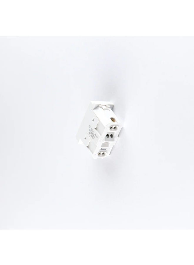 16 Amp Grounded Plug - White - Image 1