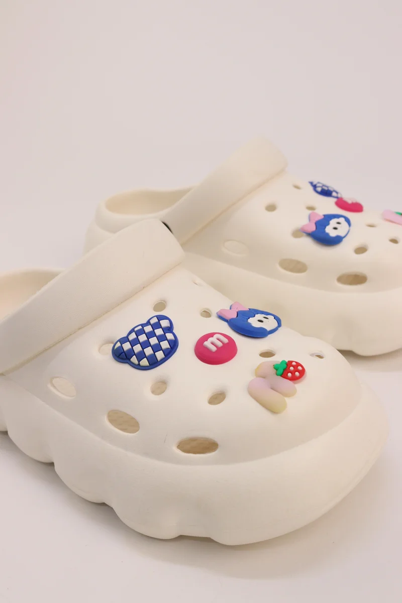 Viny VINY Women's Lightweight Comfort Clogs | Soft Slip-On Garden, Beach & Pool Shoes | Breathable Casual Outdoor & Indoor Clogs