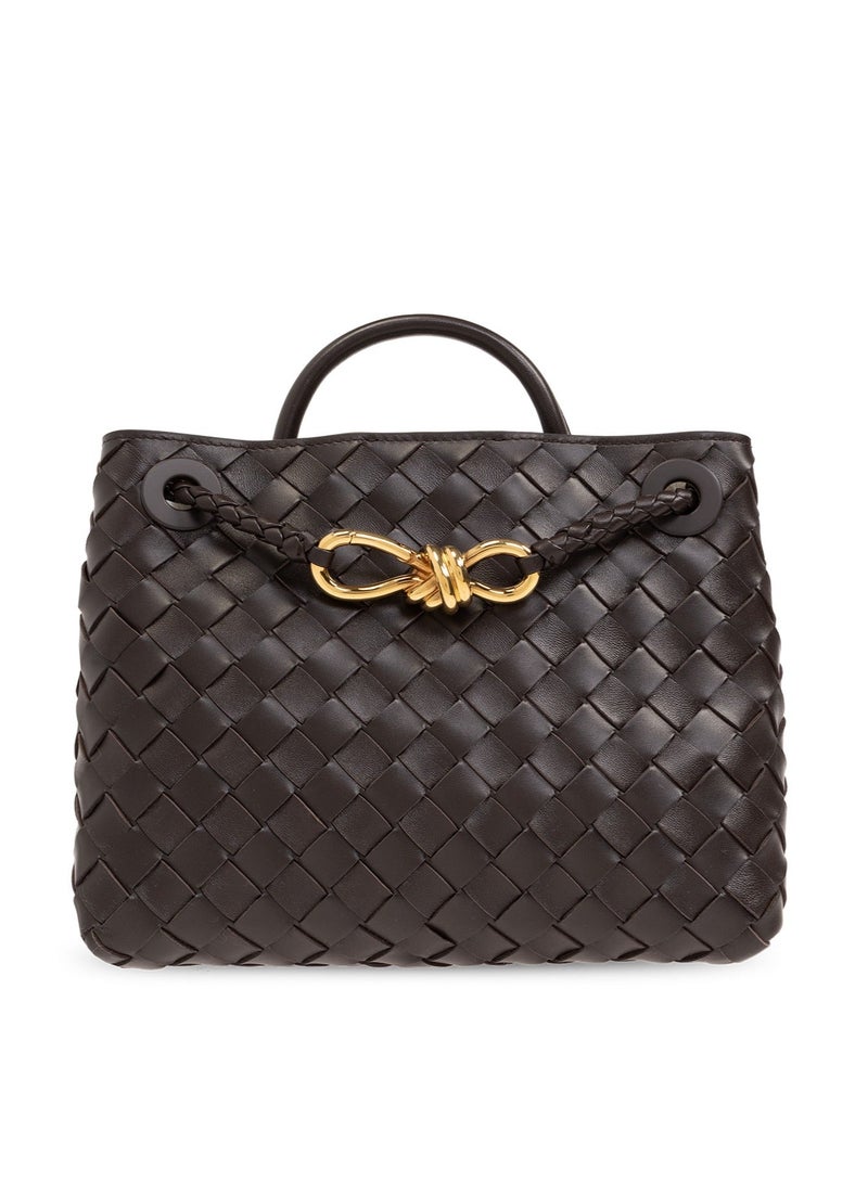 بي في حقيبة يد علوية من الجلد من ماركة BV ، مزينة بعقدة مميزة وحزام كتف منزلق. - Image 1