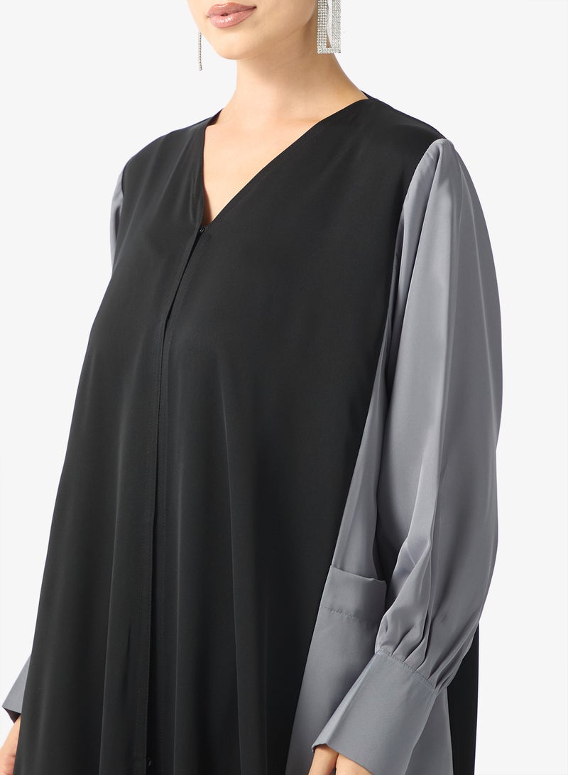 Khizana Abaya With Patterned Border & Sheila - Image 3