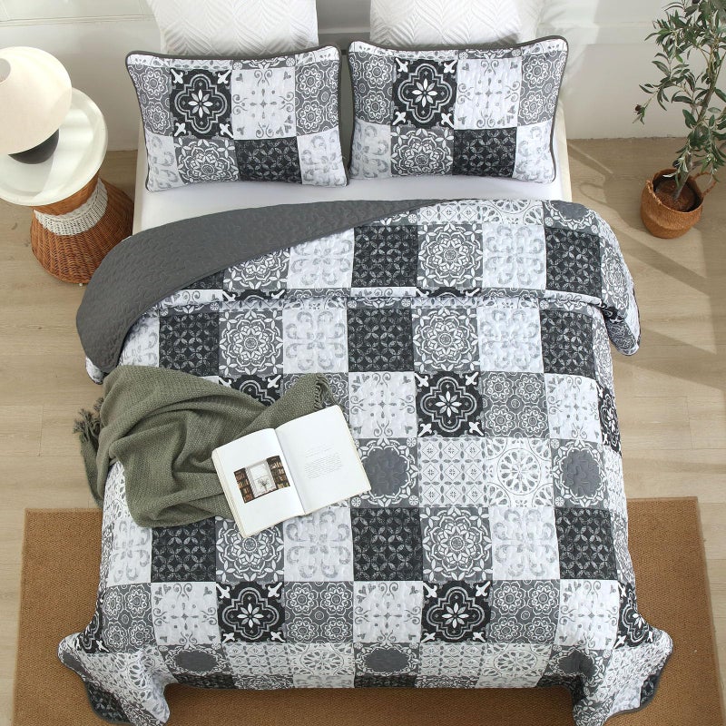 Dobuyly Grey Black Quilt Set Queen Size, Boho Plaid Patchwork Bedspreads Coverlet Set, 3 Pieces Soft Lightweight Microfiber Farmhouse Quilt Bedding Set for All Seasons 96"x90" - Image 3